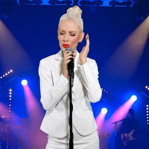 Christina Aguilera (LV1)-image