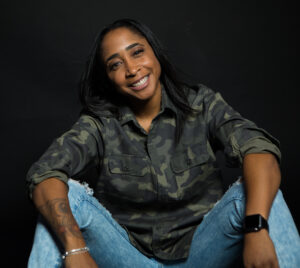 Female DJ (LA3)-image