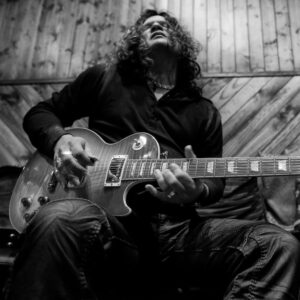 International Acoustic Guitarist (LV2)-image