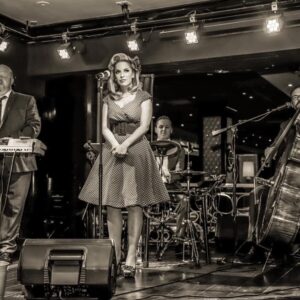 Top 40 Retro Style Band (LV1)-image